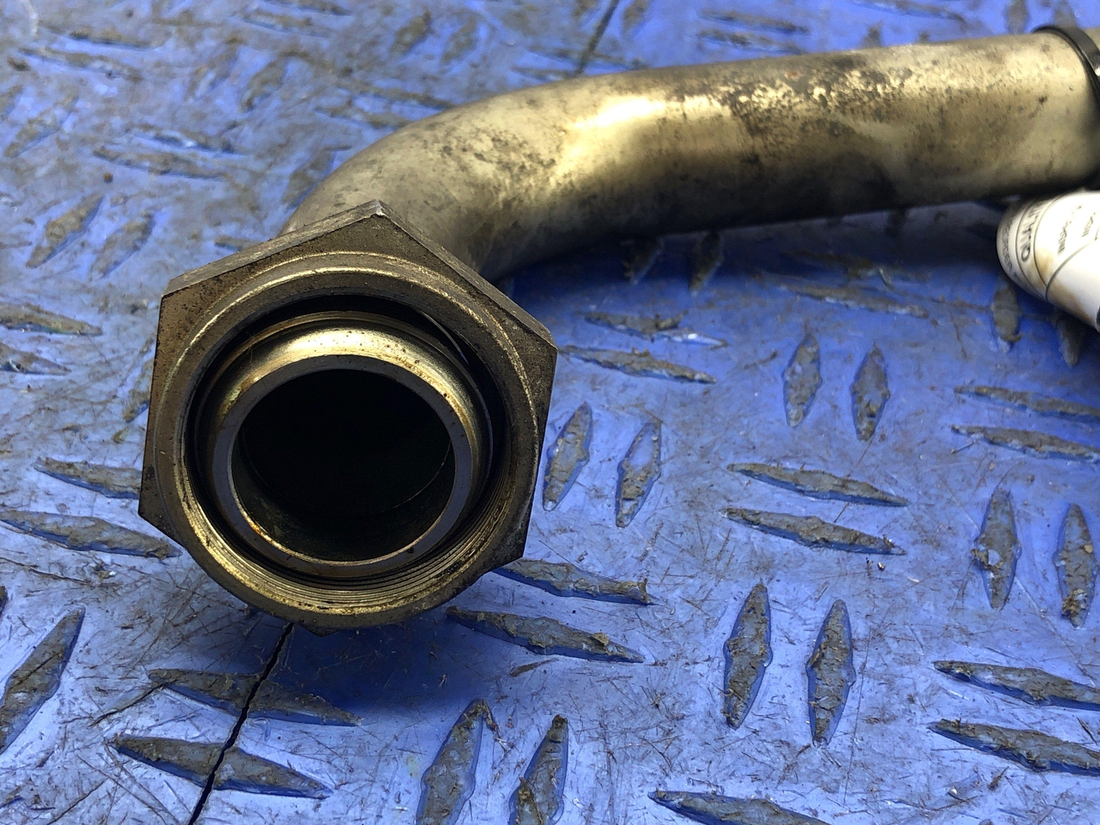 2006-2018 ASTON MARTIN VANTAGE V8 ENGINE OIL COOLER LINE HOSE PIPE 6G33-6K622