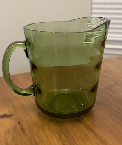 VINTAGE JADE GREEN 56 OZ PITCHER 6.5” H X 5.5” Diameter *ASNEW - Picture 4 of 6