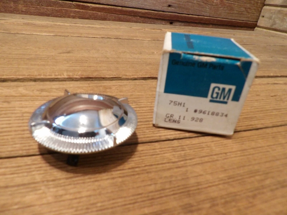 Lente lámpara de lectura vintage NOS 1979-92 Riviera Cadillac Olds Buick GM P/N 9618834 Foto 3 de 4