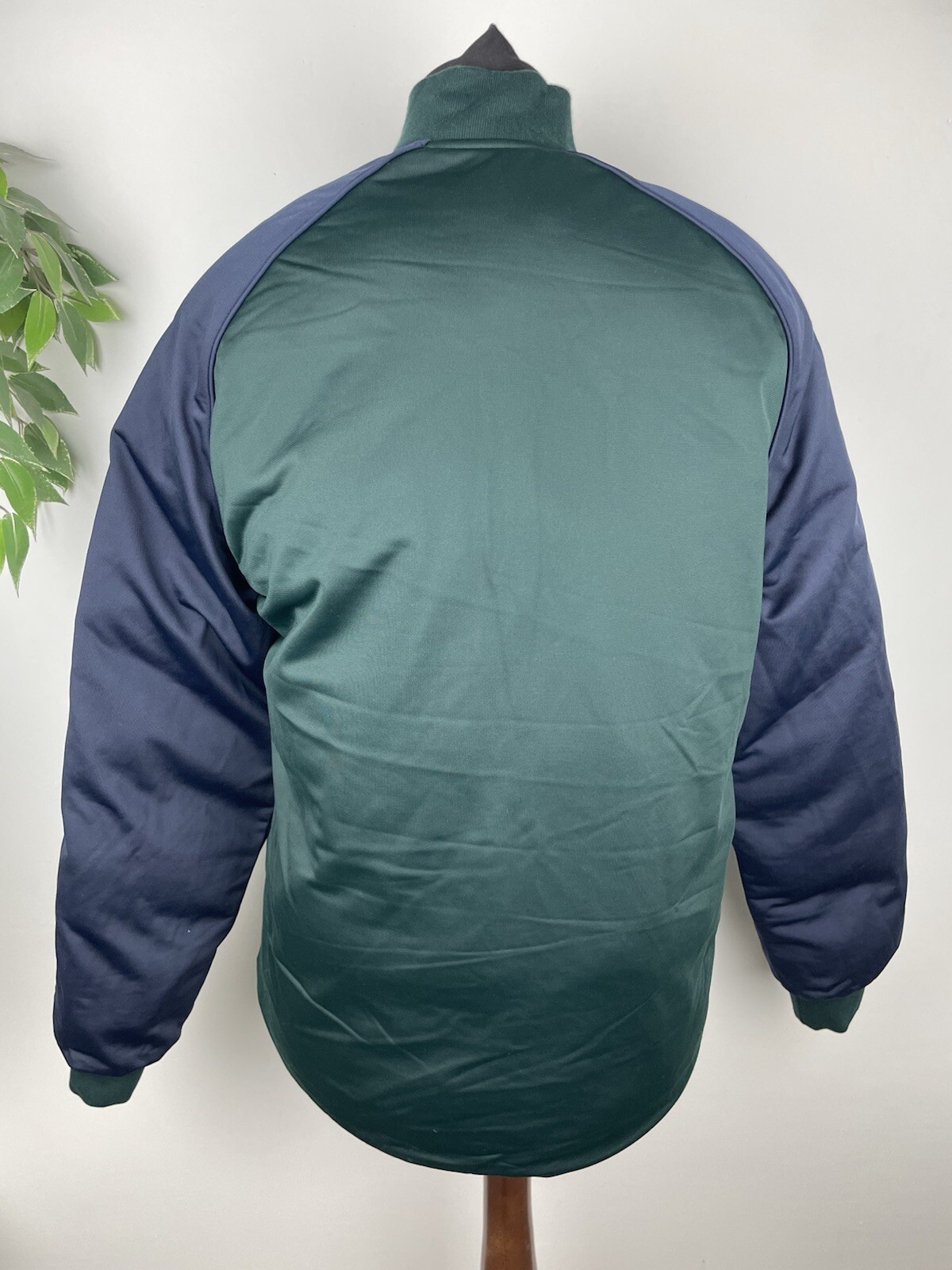 Adidas Originals SST Superstar Reversible 3 Stripes Puffer Jacket Medium SAMPLE image 5