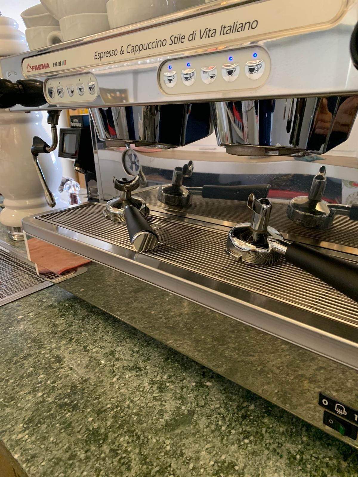 Macchina da caffè professionale Bar, usata personalmente 6 mesi, Revisionata