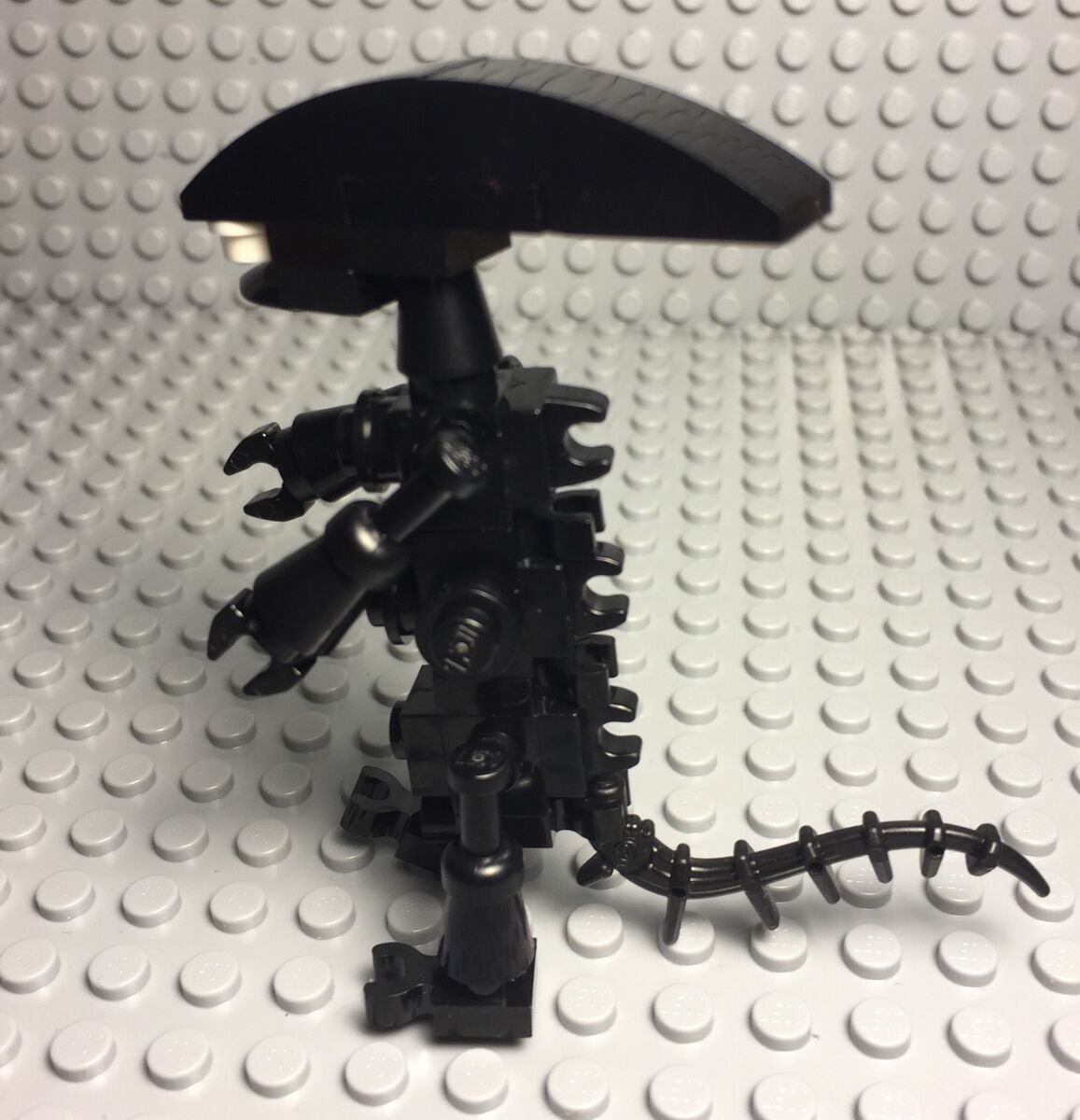 Lego alien xenomorph hotsell