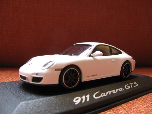 1/43 Minichamps PORSCHE 911 Carrera GTS (2018) Diecast 1/43 Minichamps PORSCHE 911 Carrera GTS (2018) Diecast