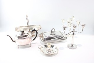 Vintage Silver Plate Tableware Inc Candelabras Entree Dish & Teapot 4591g