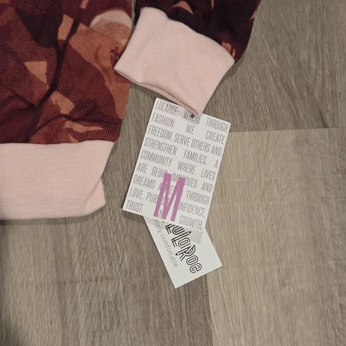LuLaRoe Medium Lovely Valentine Lizzy Sweater - As Pictured - NWT - Picture 4 of 4