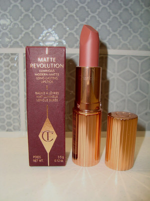 NEU CHARLOTTE TILBURY MATTE REVOLUTION LIPPENSTIFT 3,5g FULL SIZE # PILLOW TALK
