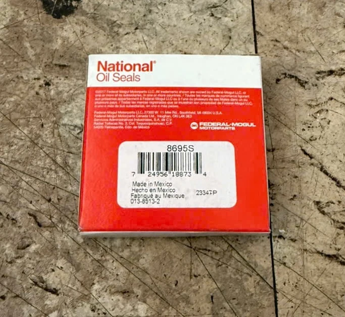 Sello de rueda National 8695S para modelos seleccionados de Chrysler Dodge Fargo Plymouth 65-74 Foto 2 de 2