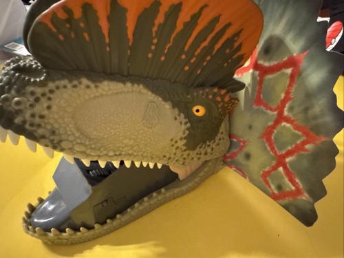 UNO Attack Jurassic World Dilophosaurus Card Launcher Working Plus 112 Cards - Picture 3 of 8