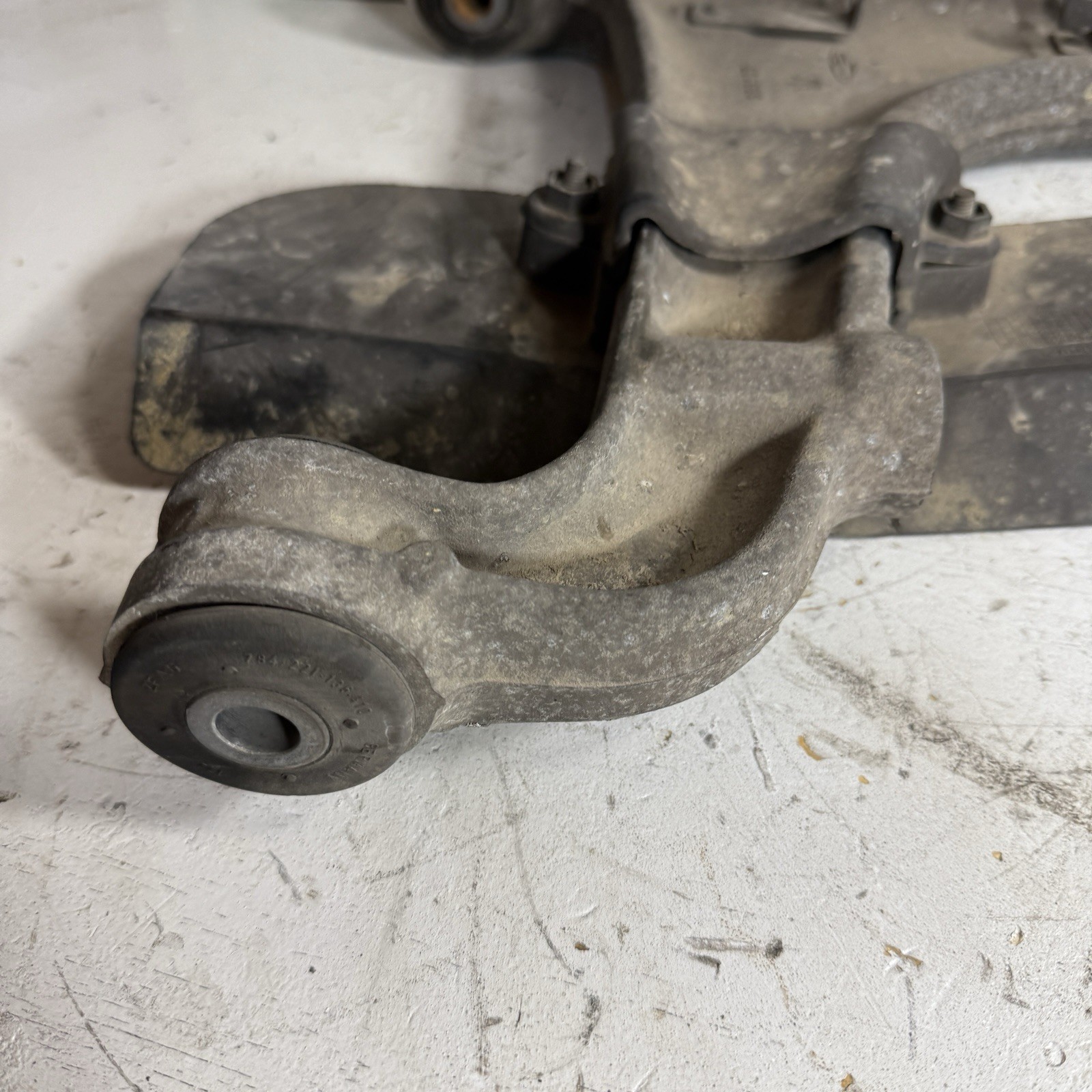 03-08 Maserati Quattroporte Right Rear Lower Control Arm M139