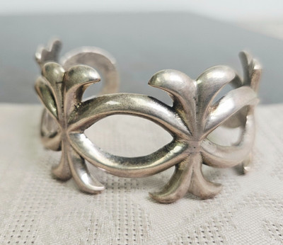 Rose R. Chee Sandcast Sterling Silver 925 Vintage Navajo Signed Cuff Bracelet