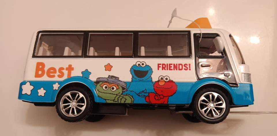 Set of  2 "SESAME STREET" & "COOKIE MONSTER" HTF Diecast Pullback Busses 💙🍪 - Image 4 of 4