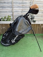 *MENS FULL SET OF TITLEIST/ TAYLORMADE GOLF CLUBS/ REGULAR FLEX + STAND BAG*