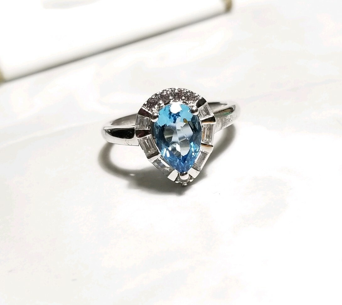 Zales sterling silver 925 Swiss blue topaz baguette cz Halo ring
