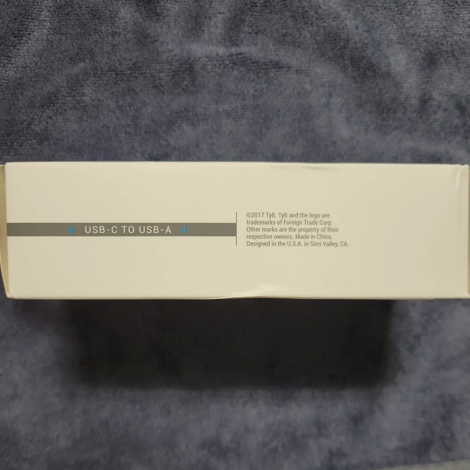 Cable de carga y sincronización USB-C a USB-A de 10 pies, conector USB-C reversible, nuevo en caja, TYLT Foto 4 de 4