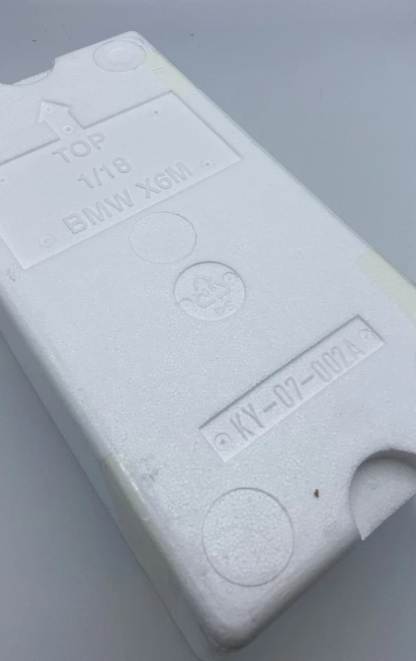 Nuevo stock antiguo BMW X6 M E71 2010, escala 1:18, modelo fundido a presión, azul, 80432157614, KYO Foto 4 de 4