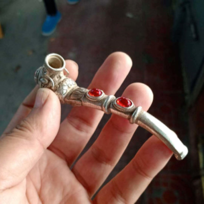 carved cigarette holder Chinese Ancient Tibetan Silver Pure Hand-carved Lot - LATE 19TH C