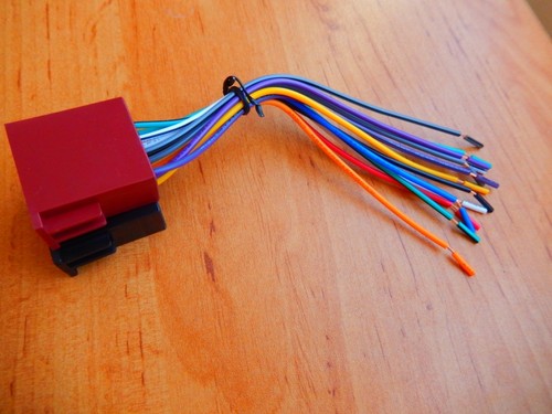 Car Radio cd Player receiver Stereo ISO Wiring Lead Loom Plugs power / speakers