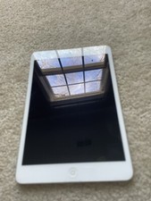 Apple iPad mini 2 16GB, Wi-Fi  Cellular Unlocked , 7.9in - Silver
