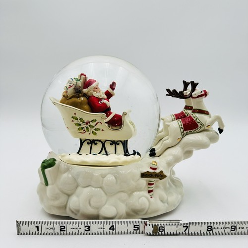 Lenox Holiday Musical Snowglobe Centerpiece Figurine Santa On Sleigh NEW IN BOX - Picture 3 of 21