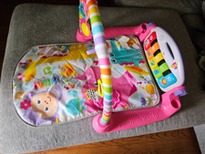 Fisher-Price Deluxe Kick and Play Piano Gym - Pink