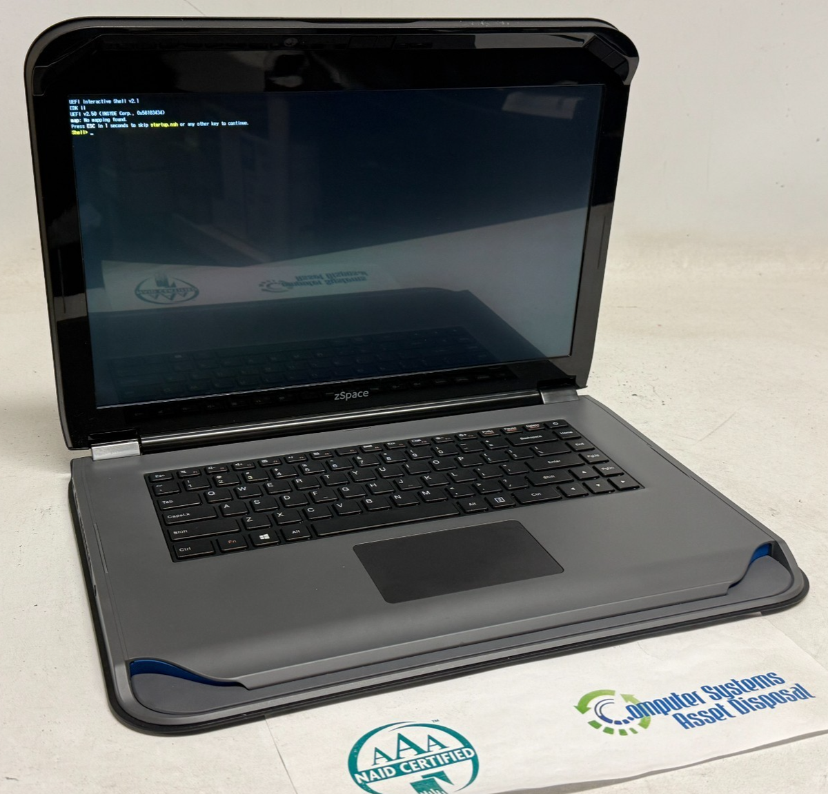 zSpace Original Edition W1847 15.6
