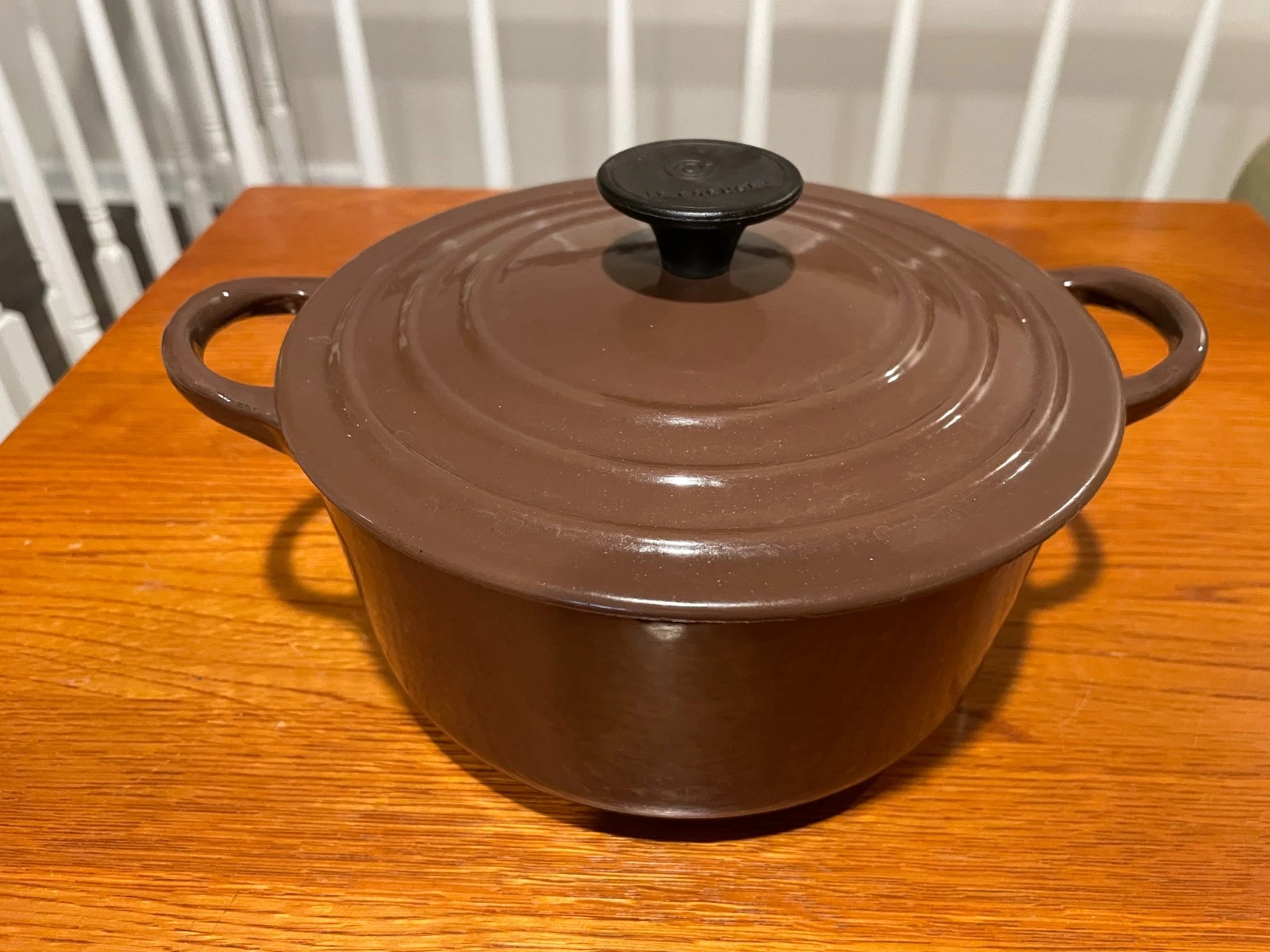 Le Creuset Brown “B” Dutch Oven 10 Inch Enameled Seasoned with Lid Nice Shape
