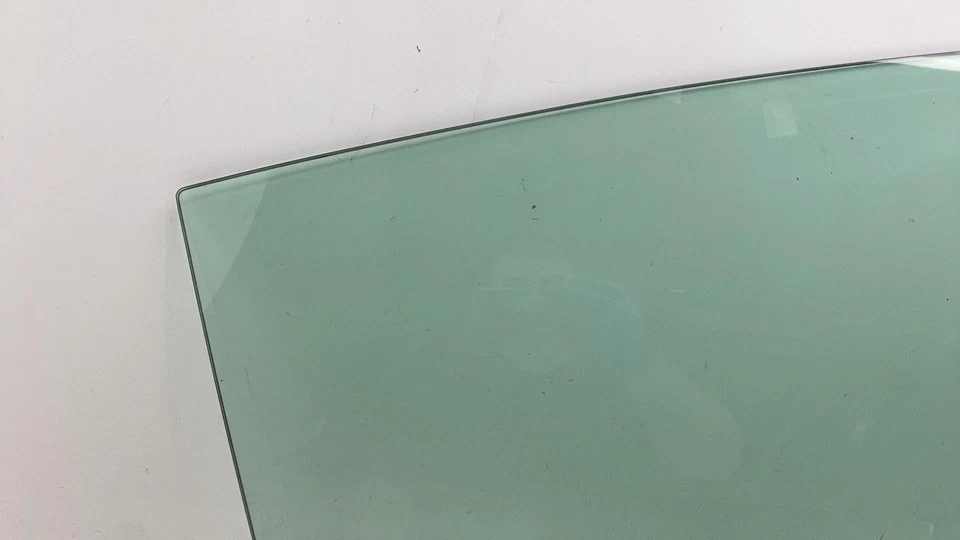 ⭕ 2024-2025 Tesla Model 3 Rear Passenger Side Highland Door Window Glass Right Foto 2 de 4