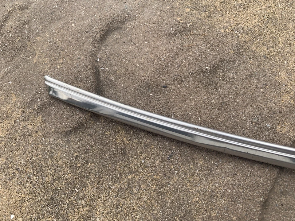 Chevy Impala 1969-1970 capó trasero borde moldura Caprice Belair Foto 3 de 4