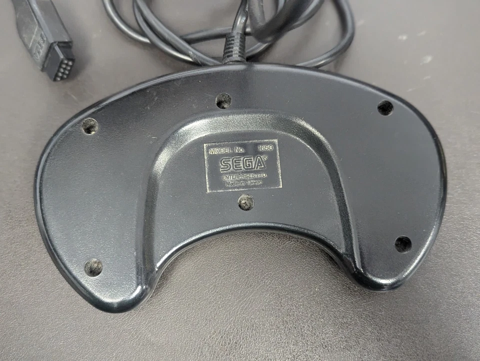 Official Sega Genesis Red 3 Button Control Pad Controller W/ Box 1989 CANADA - Image 3 of 4