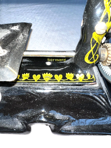 Antike Müller Kinder Nähmaschine aus Gusseisen, Cast Iron Sewing Machine TOP - Bild 9 von 10