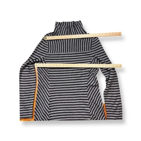 Abito girocollo Tory Burch grigio nero righe orizzontali manica lunga