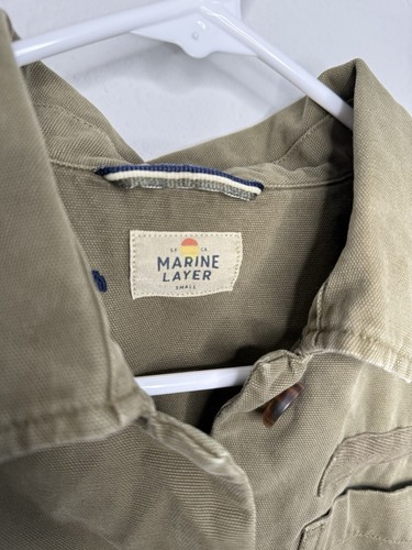 Chaqueta para mujer Marine Layer Gracey Chore talla pequeña polvo verde oliva bordado - Imagen 3 de 9