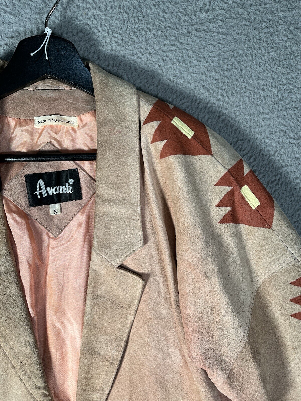 Picture 3 of 12