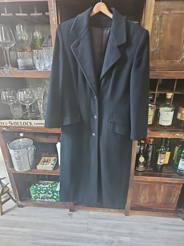 Vintage Regency Pure Cashmere Saks Fifth Ave Long Coat 3 Front Button 2 Flap Pkt