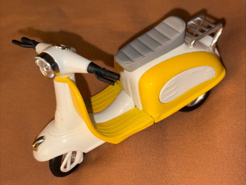 Loose Diecast Superior Scooter Pull Back Motor. SS4363 Schylling Toys Rowley MA