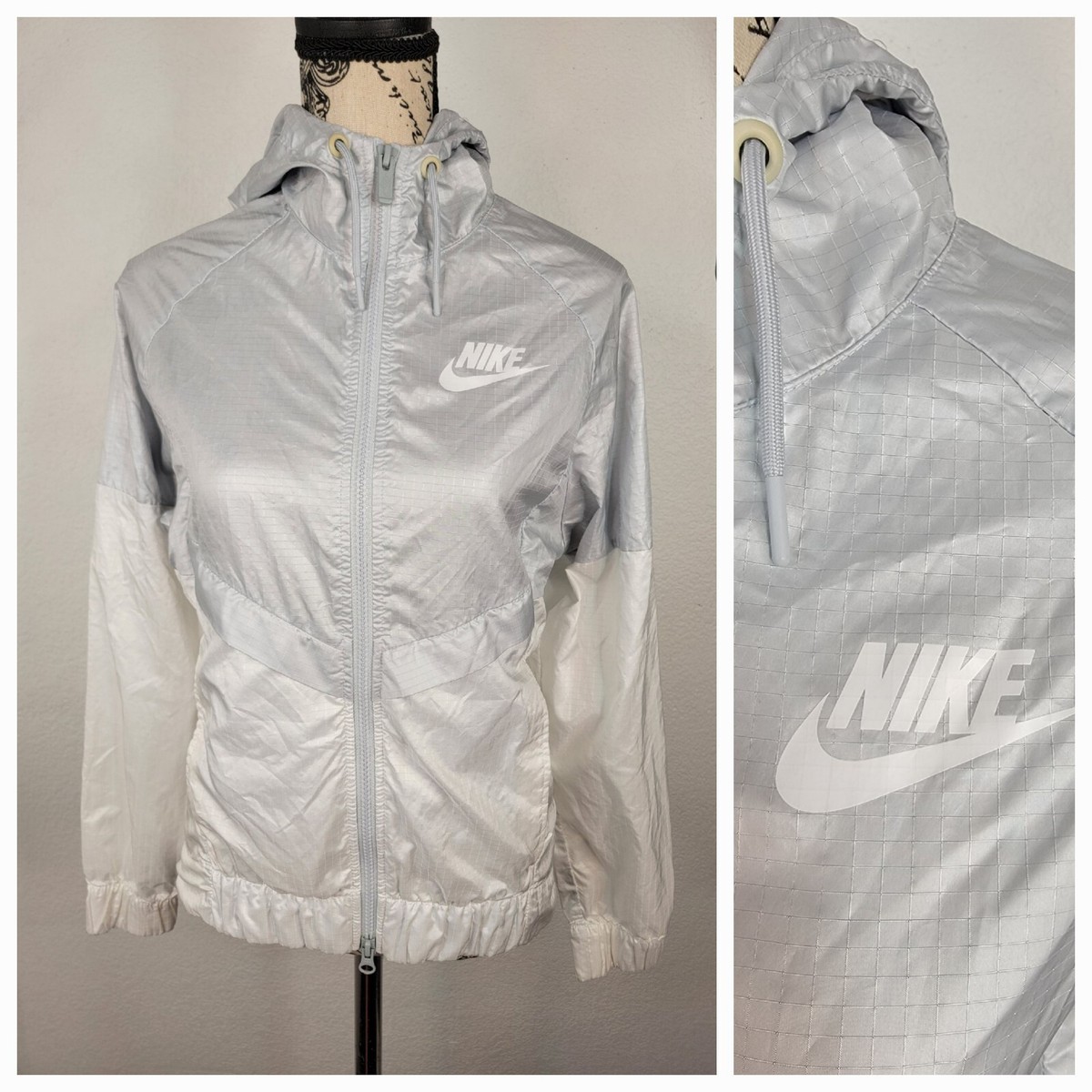 Nike Track Jacket Womens Size XS Windrunner Hooded Full Zip 804947