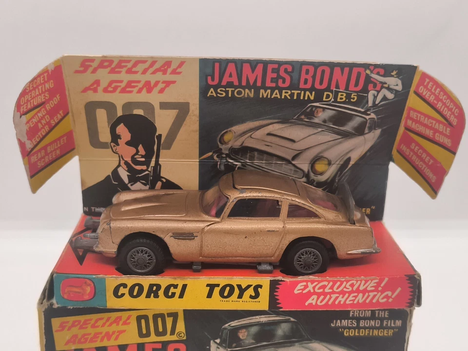 JAMES BOND 007 ASTON MARTIN DB5 GOLD CORGI TOYS 261 GT BRITAIN VON 1965 OVP BOX - Bild 2 von 4