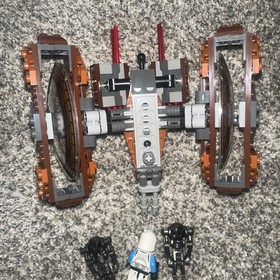 LEGO Star Wars: Hailfire Droid 75085 Complete With Minifigures