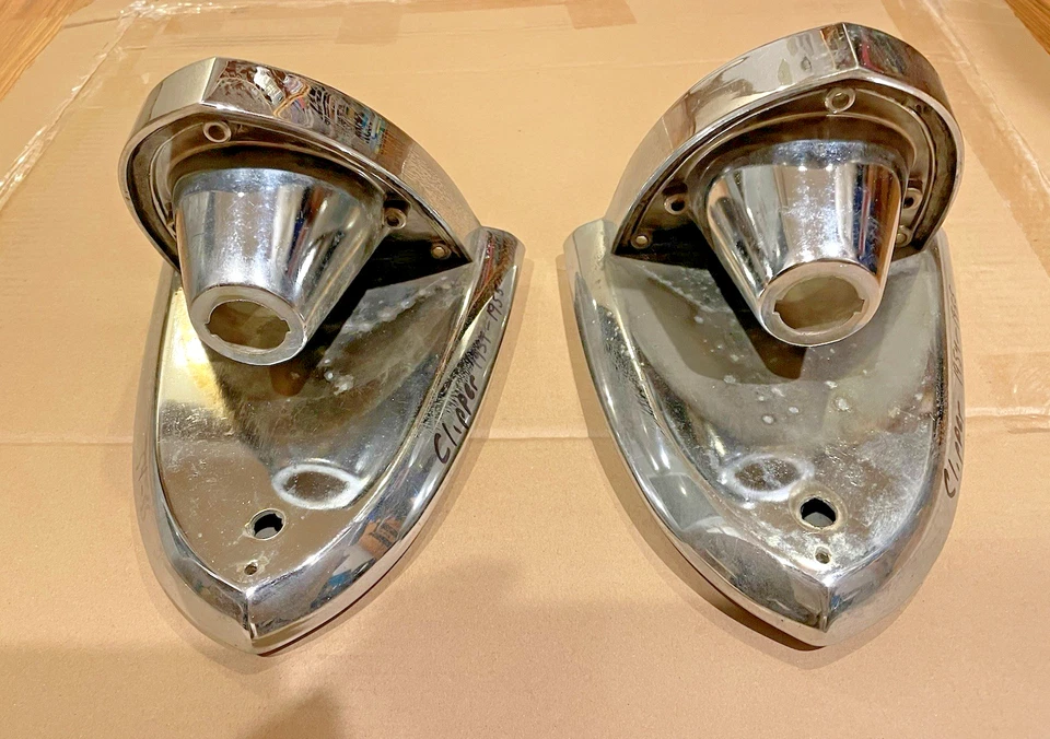 Par de carcasas traseras Packard Clipper 1954-1955 calidad conductor Foto 3 de 4