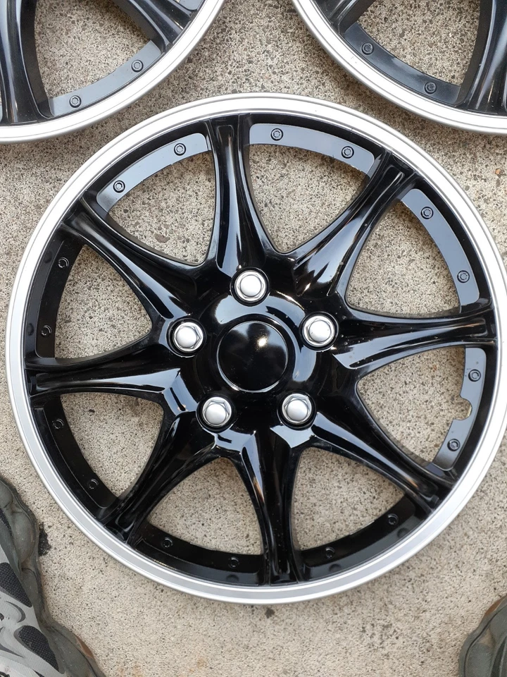 Juego de cubiertas de rueda de 17 pulgadas de 2 +1 gratis 3 total 2 usadas 1 es nuevo Pilot automotriz  Foto 3 de 4