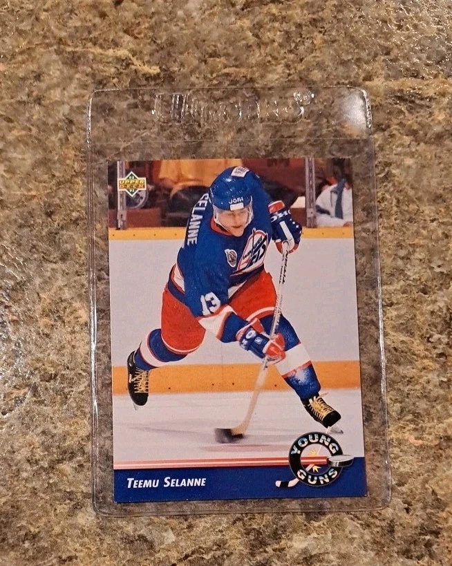 (5) Teemu Selanne 1991-92 Upper Deck Rookie card RC 1993-94 Topps Classic Score - Image 4 of 4