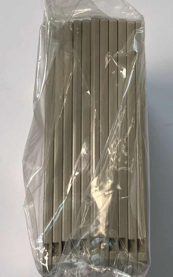 Wordstar 1990 Release Sealed Set of Diskettes 3.5 Floppy - Image 3 of 4