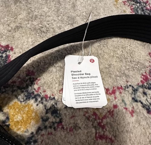 NEU Lululemon Plissee Schultertasche Hobo Bag Handtasche Nylon 10L schwarz - Bild 6 von 7