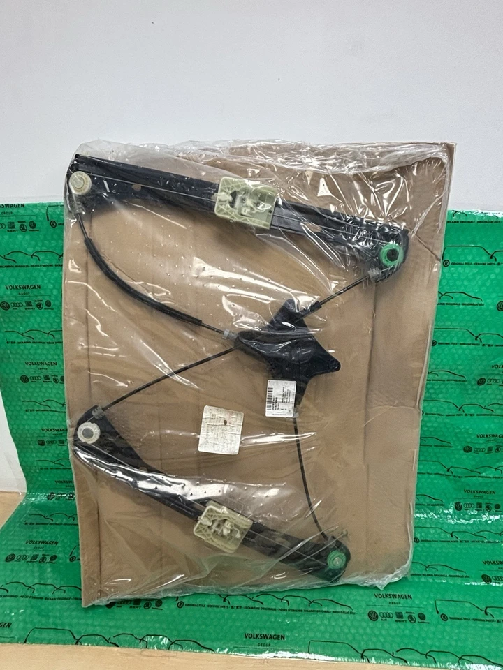 New Genuine VOLKSWAGEN PASSAT Front Left Window Regulator 3G0837461C 2014-2024 - Image 3 of 4