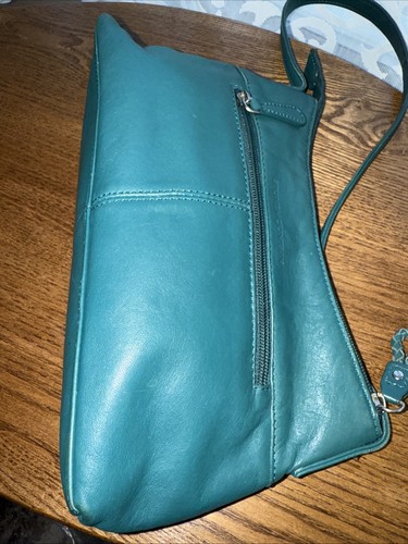 Stone Mountain Green Leather Handbag Zipper Close - Picture 12 of 15