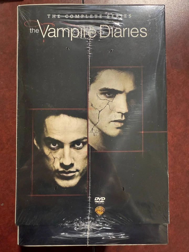 The Vampire Diaries Complete Series Seasons 1-8 DVD Box Set Region 1 NEW Sealed Foto 2 de 4
