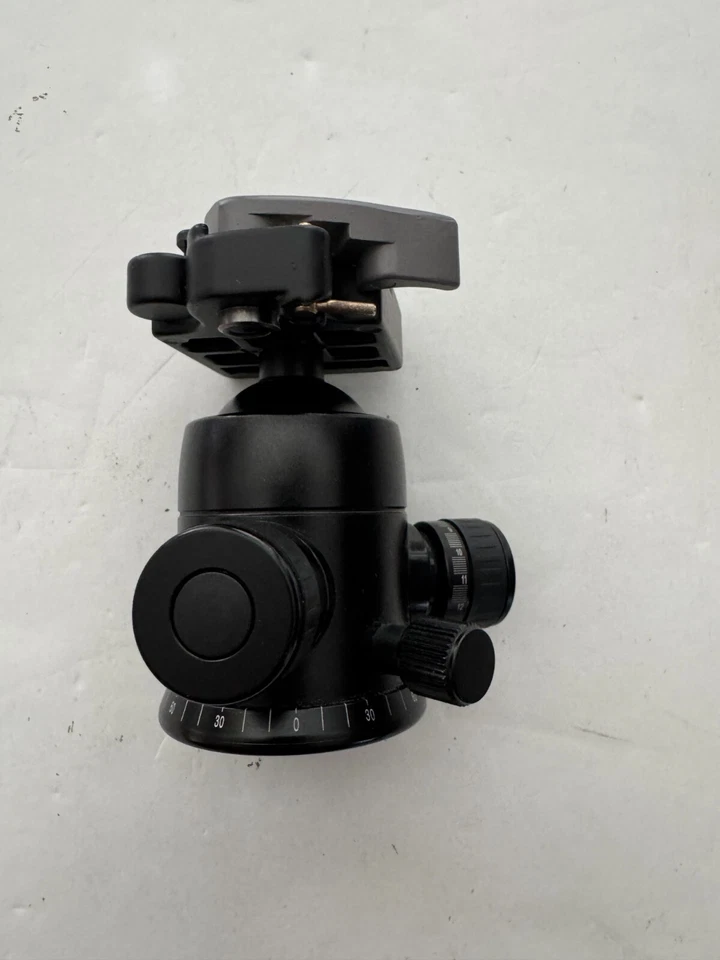 Calumet 7048 Pro-D Series Ball Head Mount with QR Plate - Image 3 of 4