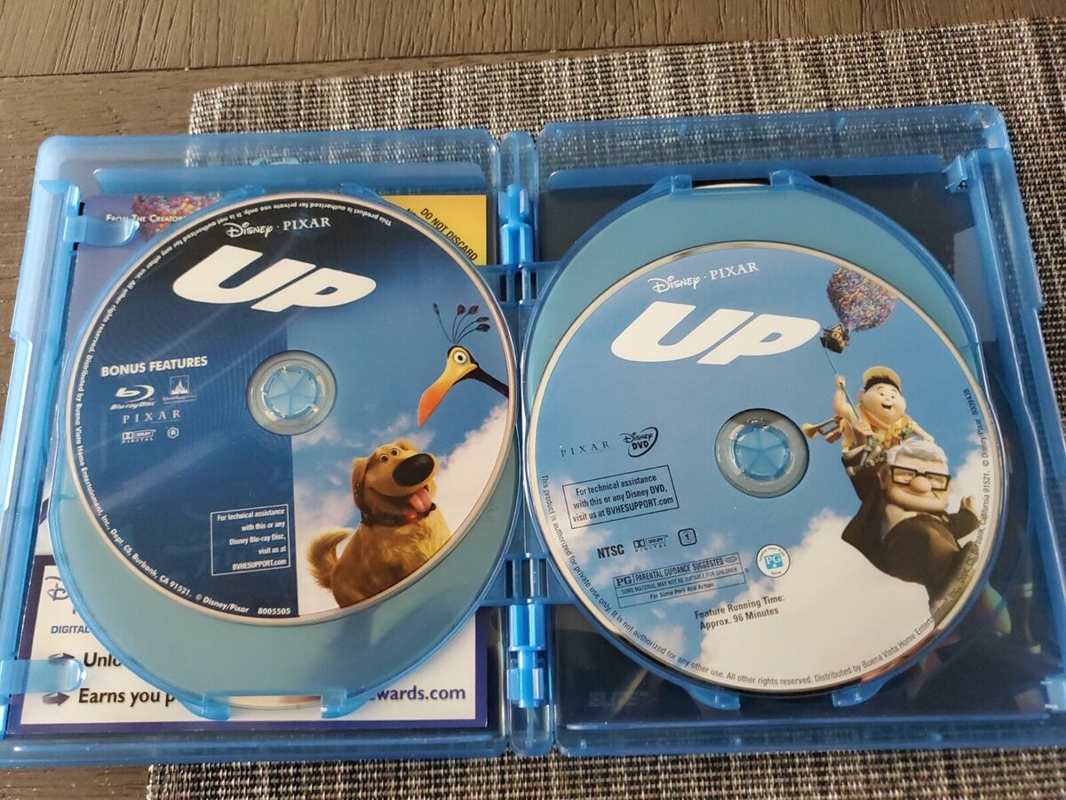 Up (Blu-ray/DVD, 2009, 4-Disc Set, Includes Digital Copy Up (Blu-ray/DVD, 2009, 4-Disc Set, Includes Digital Copy