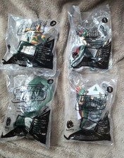 Happy Meal Toy - Justice League Hawkman 7 and green arrow  1 mask 6