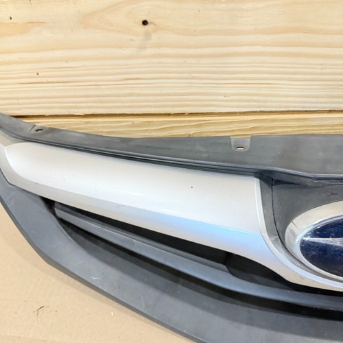 2009 2010 2011 Subaru Impreza Sedan Front Upper Grille Genuine OEM - Picture 4 of 12
